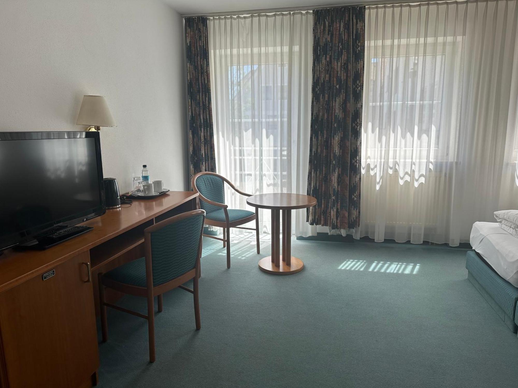 St Hotel Reichertshofen Zewnętrze zdjęcie